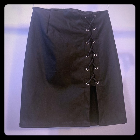 Windsor Dresses & Skirts - Lace-up black miniskirt